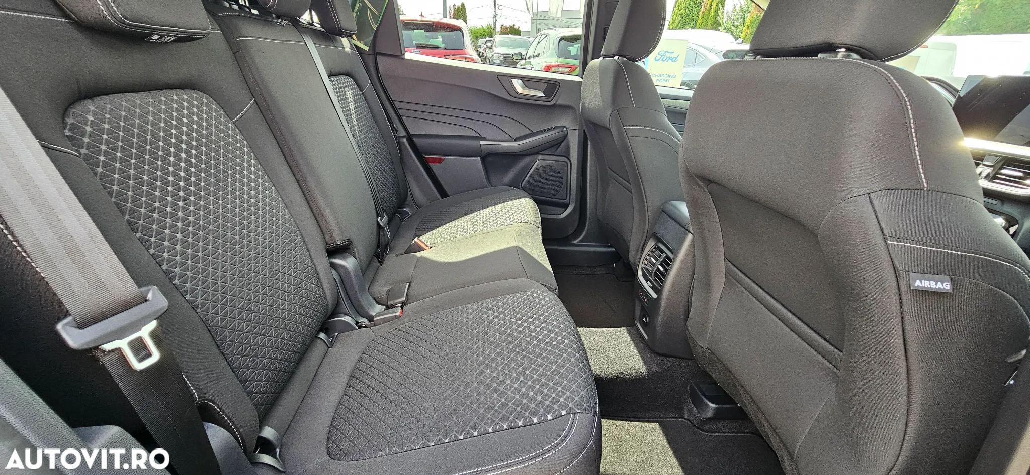 Ford Kuga - 12
