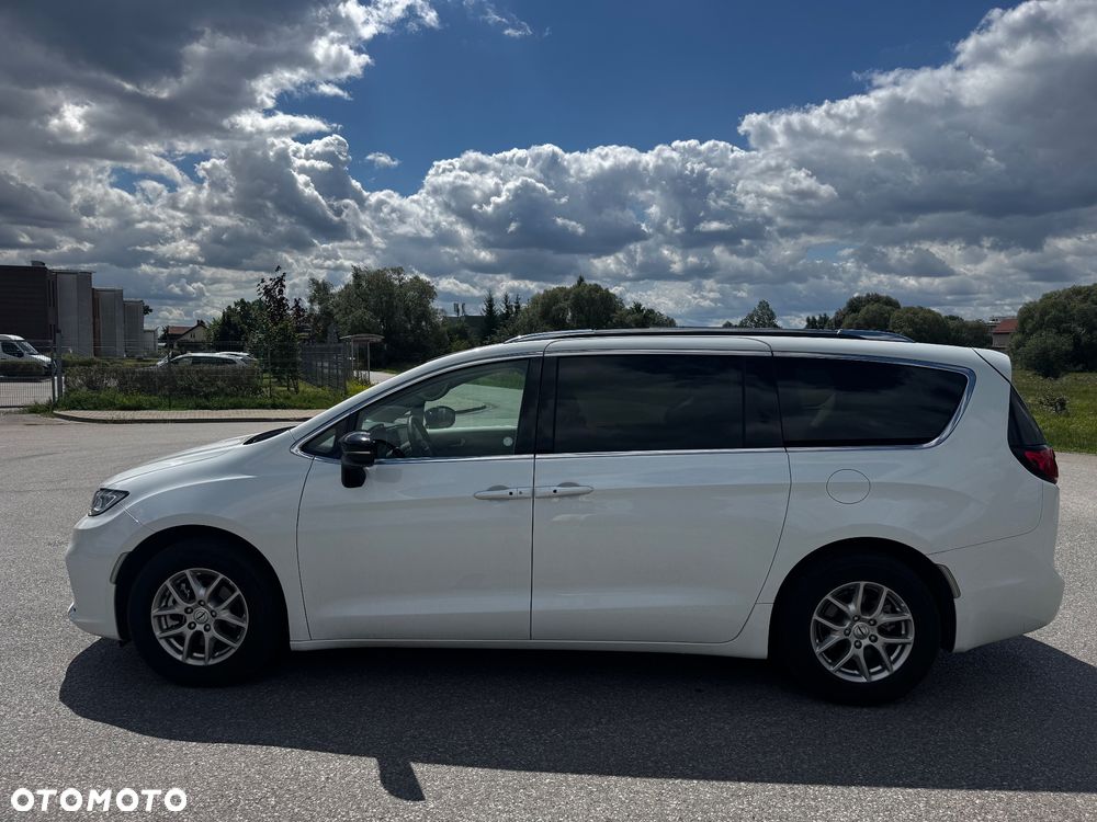 Chrysler Pacifica - 6