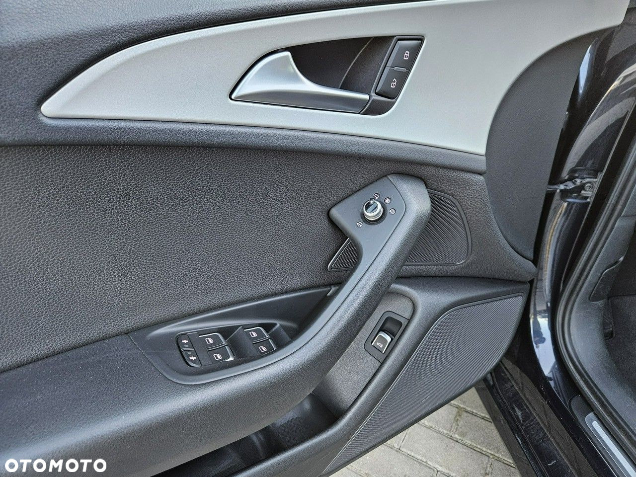Audi A6 Avant 2.0 TDI Ultra DPF S tronic - 23