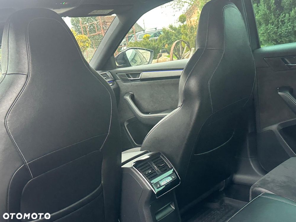 Skoda Superb 1.4 TSI Plug-In Hybrid Sportline DSG - 23