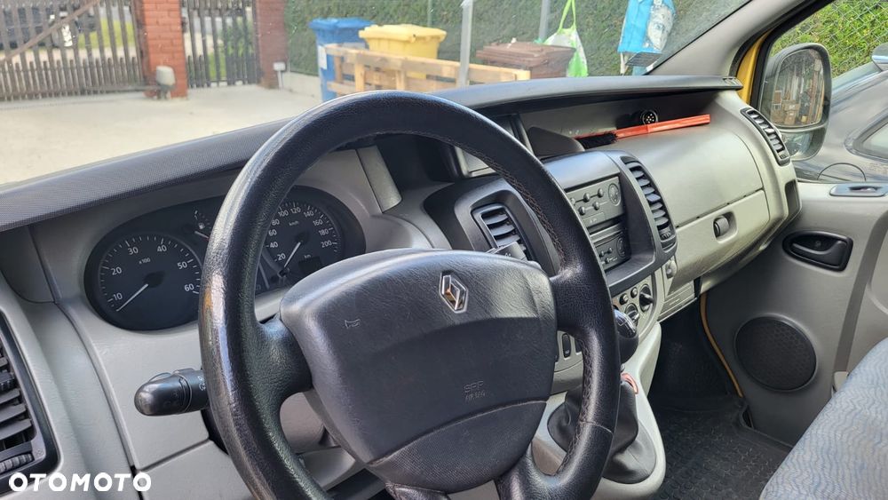 Renault Trafic - 9
