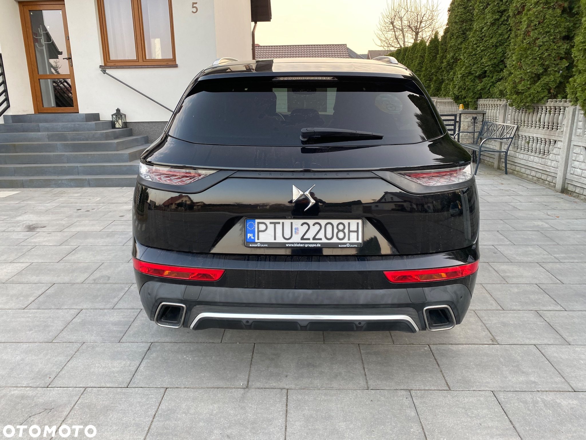 DS Automobiles DS 7 Crossback 2.0 BlueHDi Performance Line + - 6