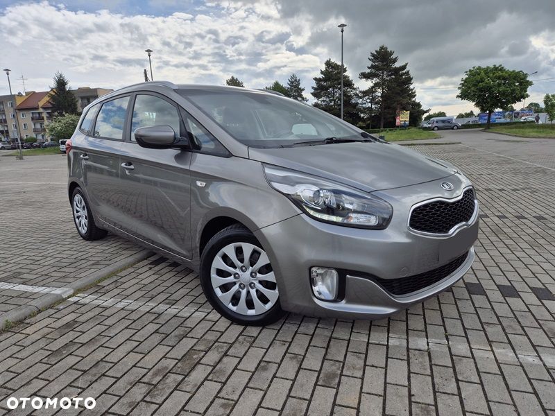 Kia Carens 1.7 CRDi L 7os - 5