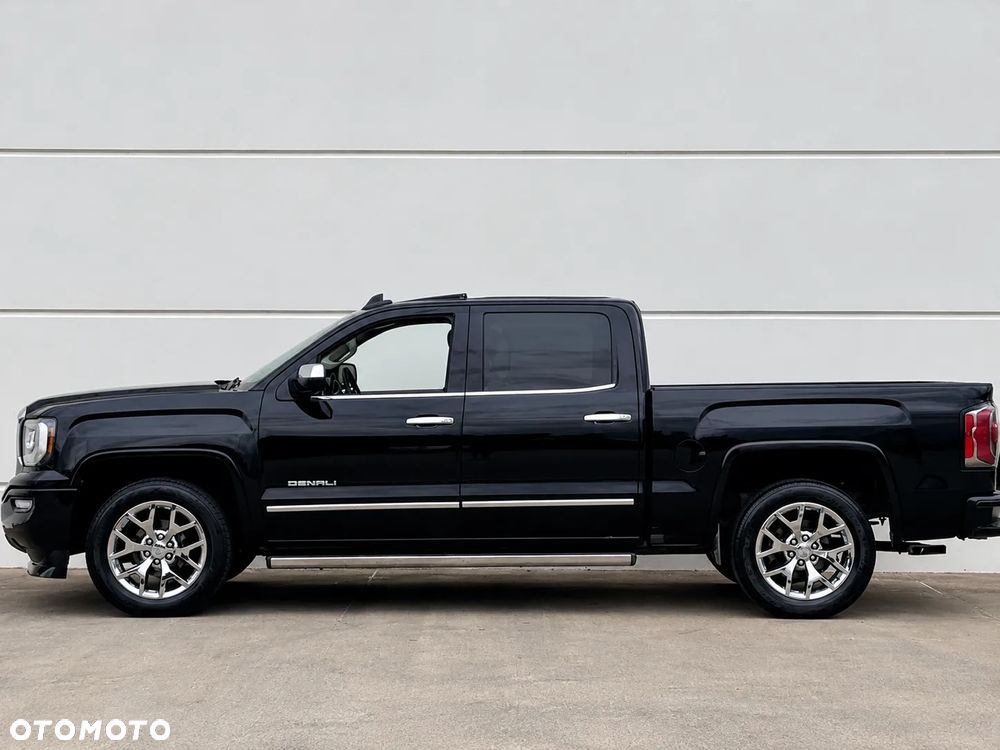 GMC Sierra - 3