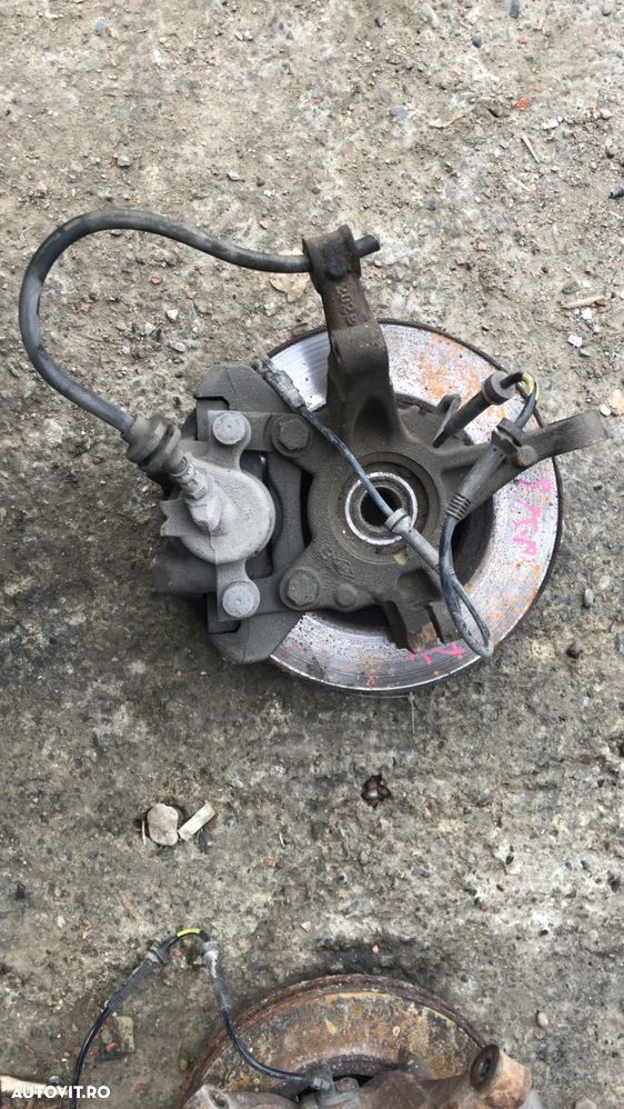 Fuzeta stanga/dreapta fata Dacia Sandero Stepway 1.5 dci 2016