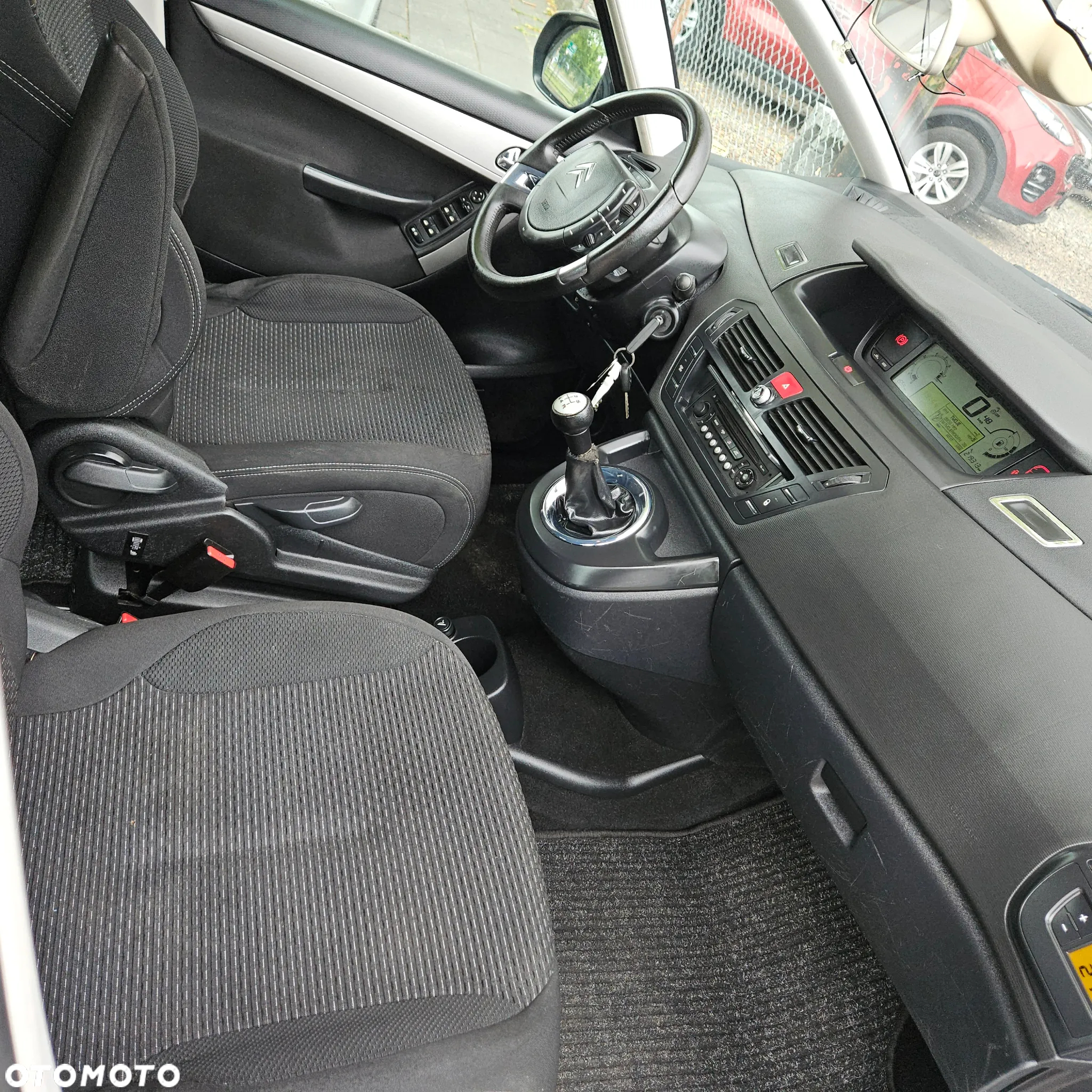 Citroën C4 Grand Picasso - 16