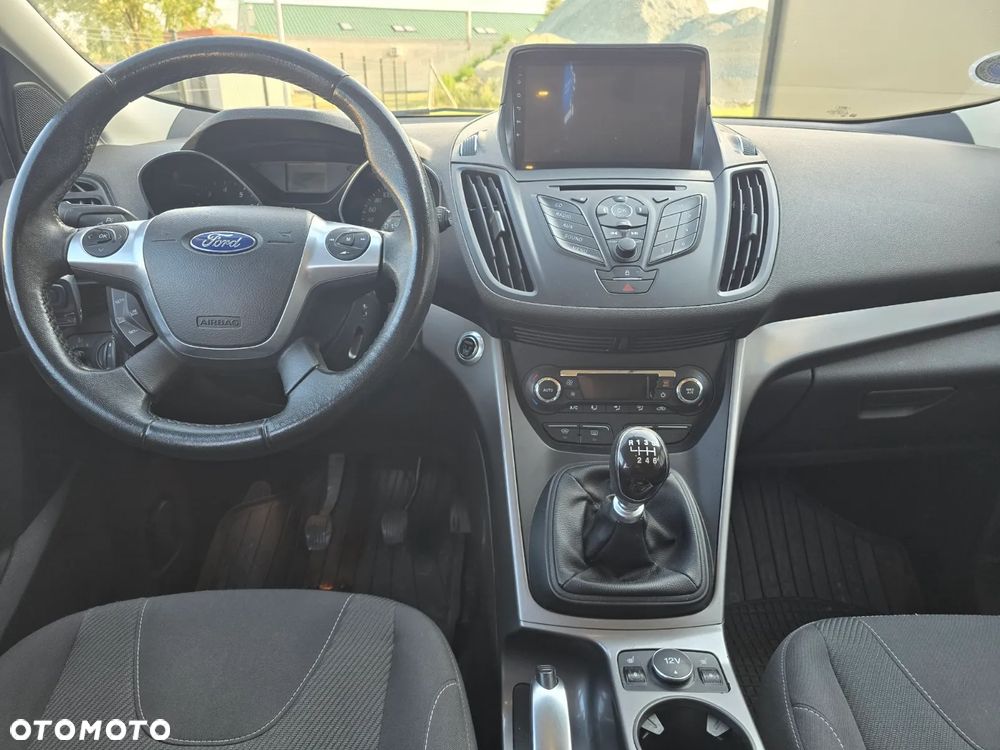 Ford Kuga 1.5 EcoBoost 2x4 Titanium - 13