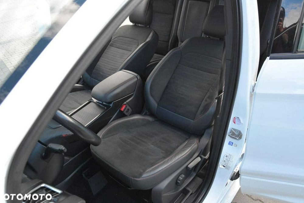 Ford Kuga 1.5 EcoBoost 2x4 ST-Line - 22