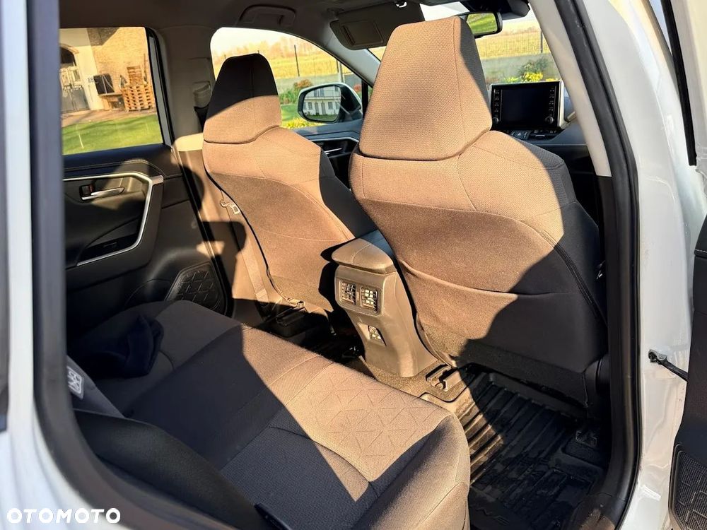 Toyota RAV4 - 12