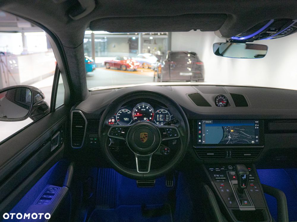 Porsche Cayenne - 19