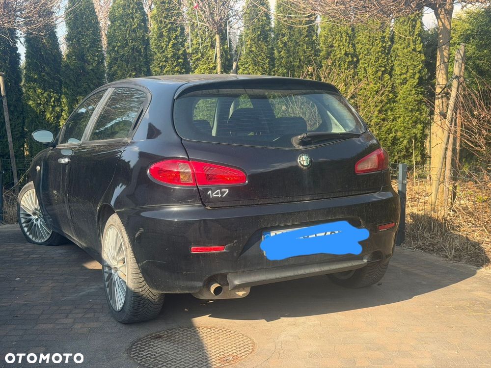 Alfa Romeo 147 - 3