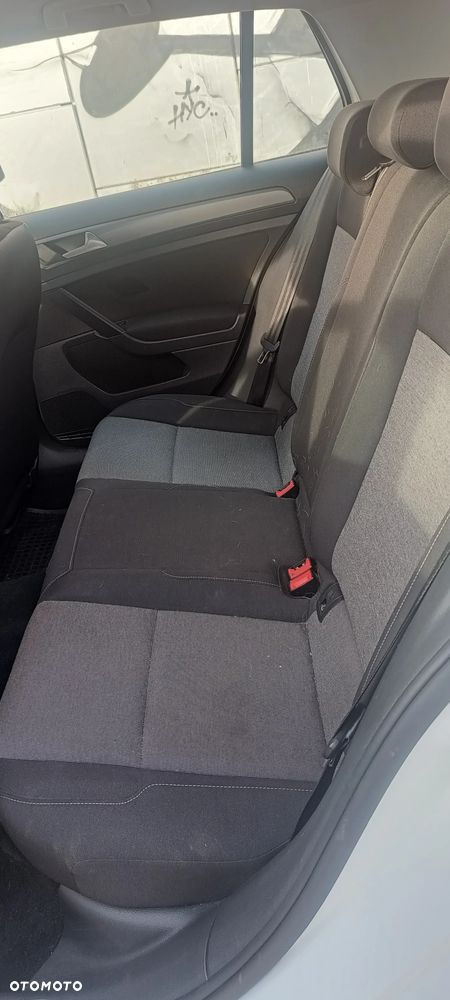 Volkswagen Golf 1.2 TSI BMT Comfortline - 10