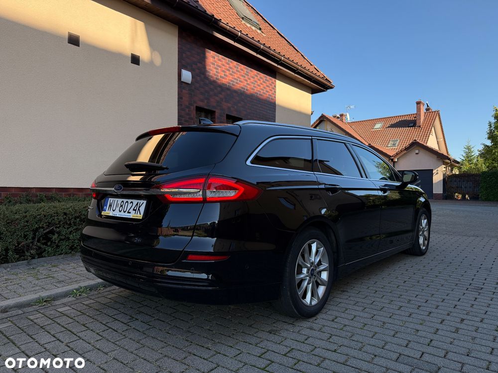 Ford Mondeo 2.0 EcoBlue Titanium - 24