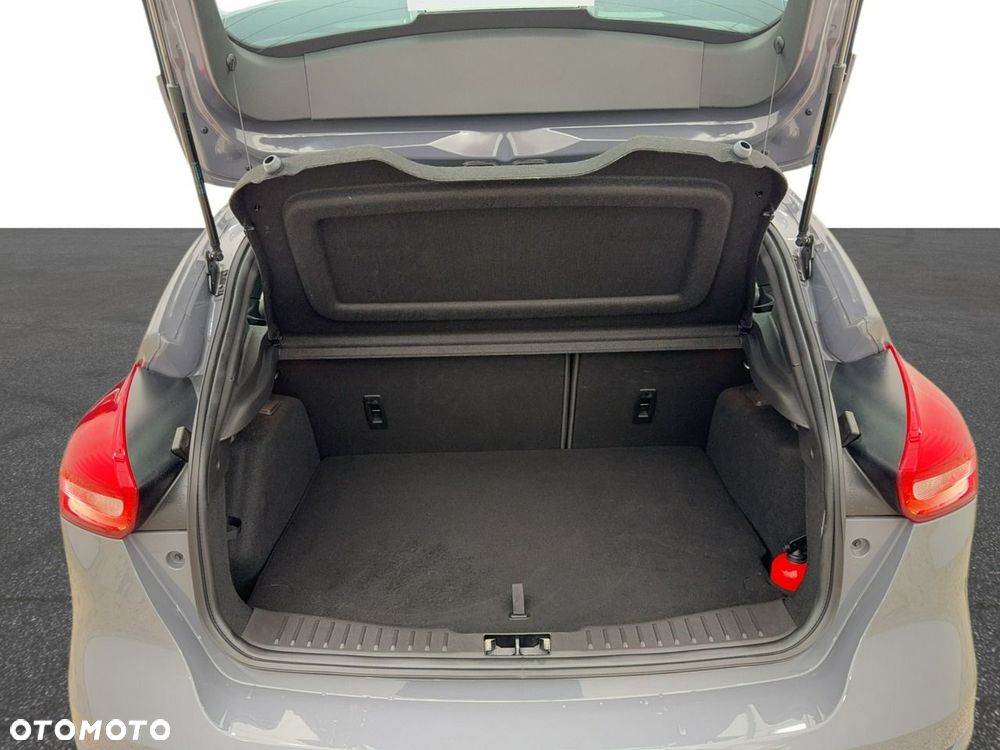 Ford Focus - 12