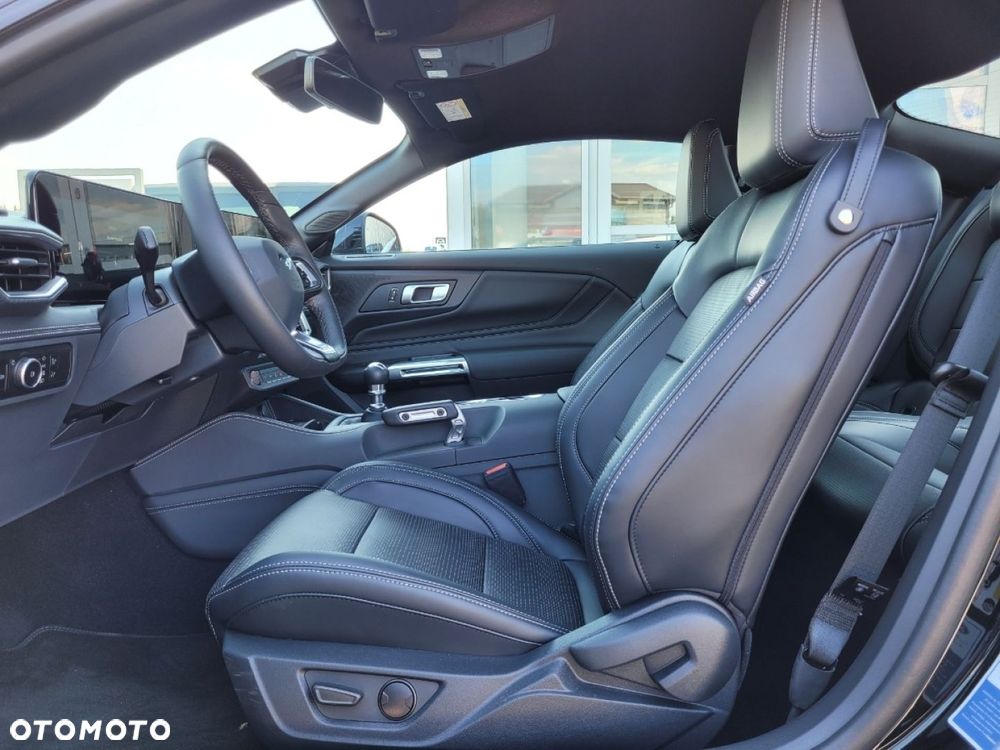 Ford Mustang - 14
