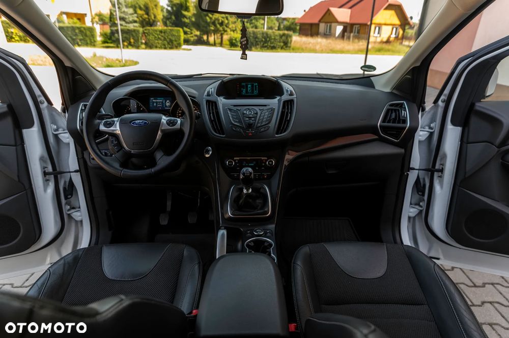 Ford Kuga 2.0 TDCi 4x4 Titanium - 21