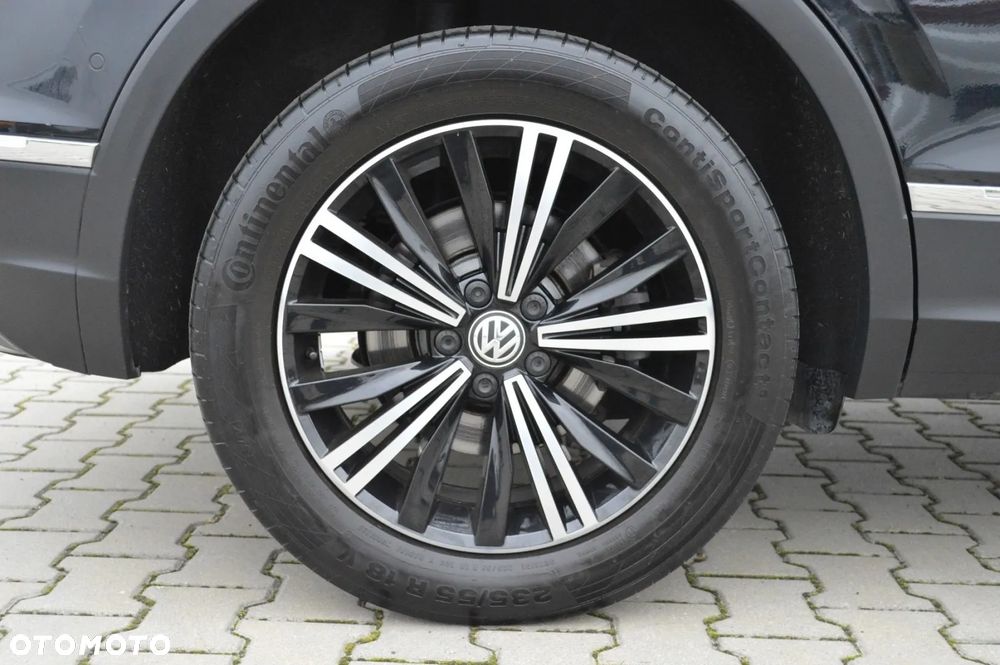 Volkswagen Tiguan - 11