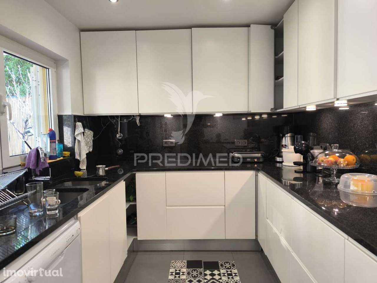 Moradia T4 em condomínio fechado - Grande imagem: 4/37