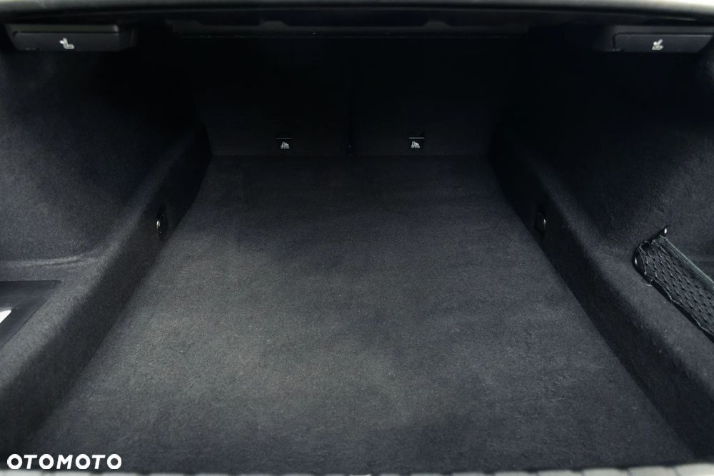 BMW Seria 8 - 10
