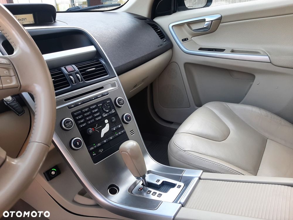 Volvo XC 60 T6 AWD Summum - 16
