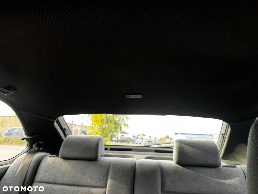 BMW Seria 3 316i - 35