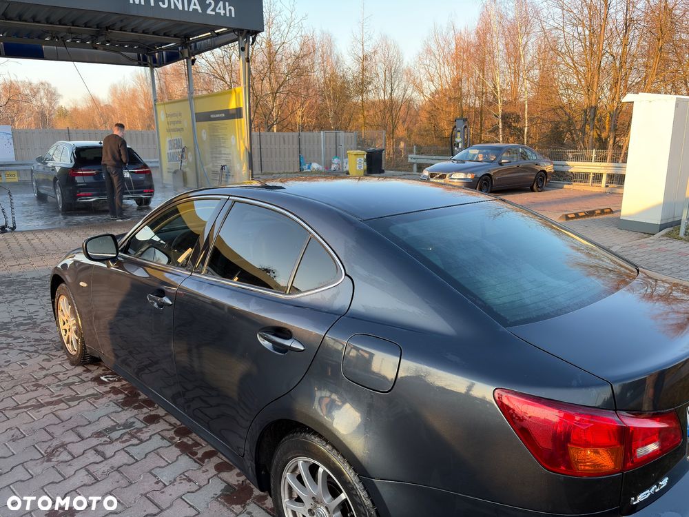Lexus IS 220 D Prestige - 11
