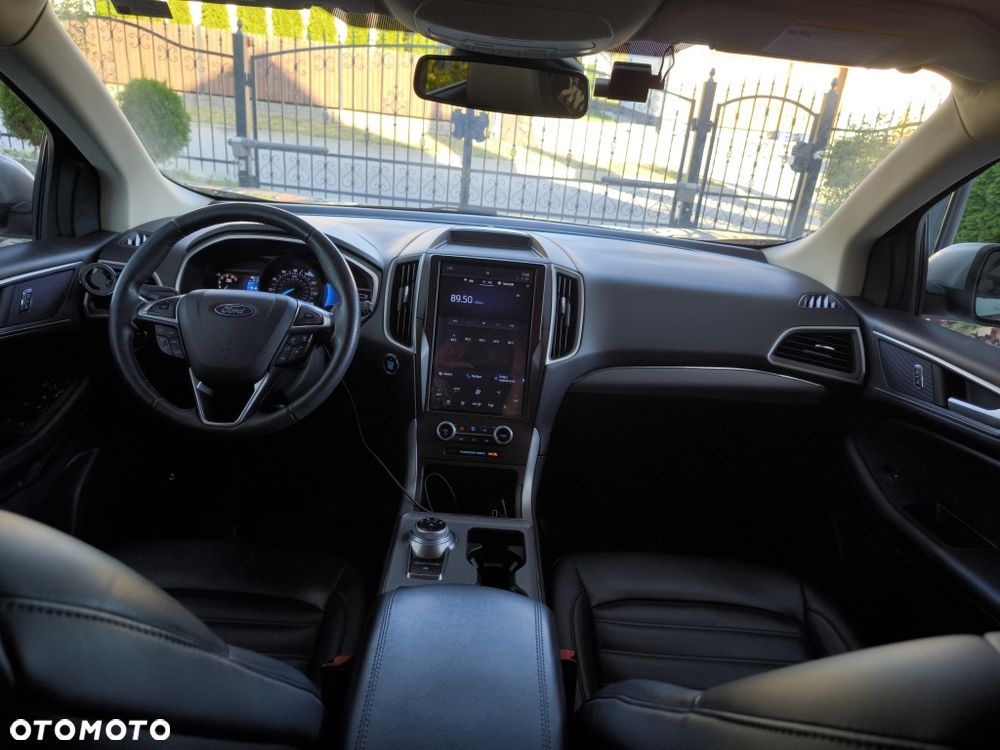 Ford Edge - 2