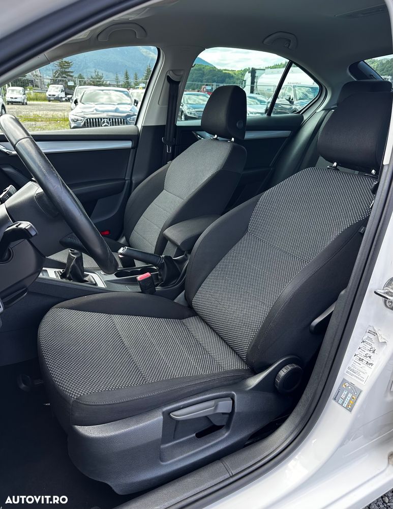 Skoda Octavia 1.6 TDI DPF Ambition - 20