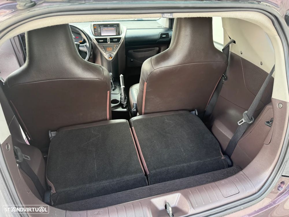 Toyota iQ 1.33 VVT-i 2 MultiDrive EP+NAVI+Bluetooth - 19