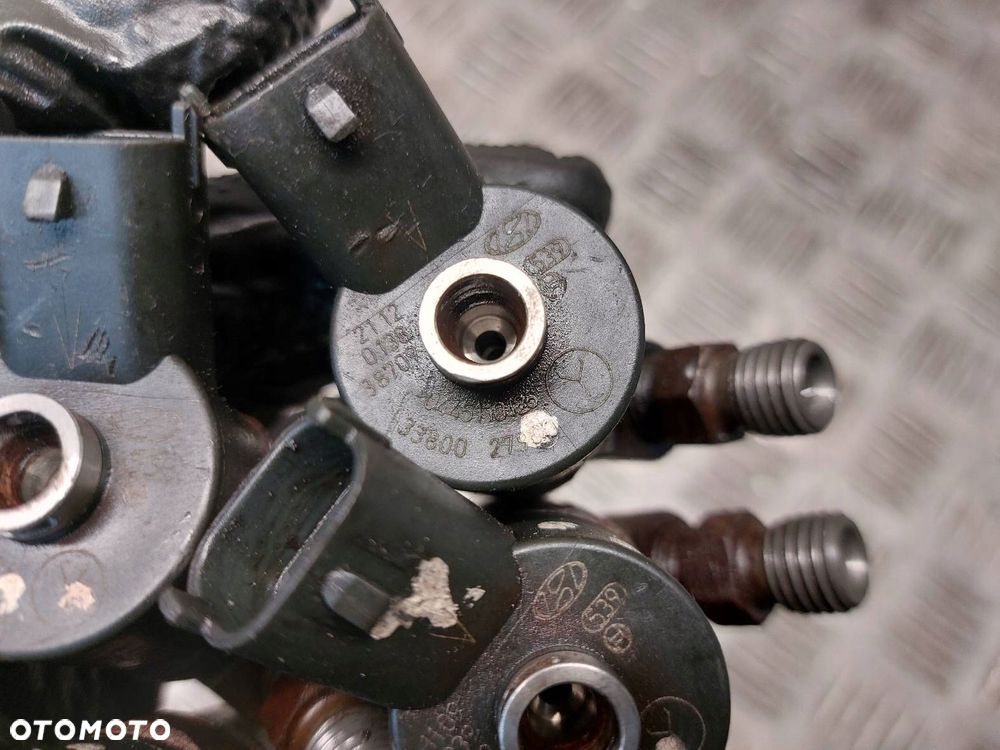 WTRYSK WTRYSKIWACZ KOMPLET KIA CERATO I 33800-27900 - 6