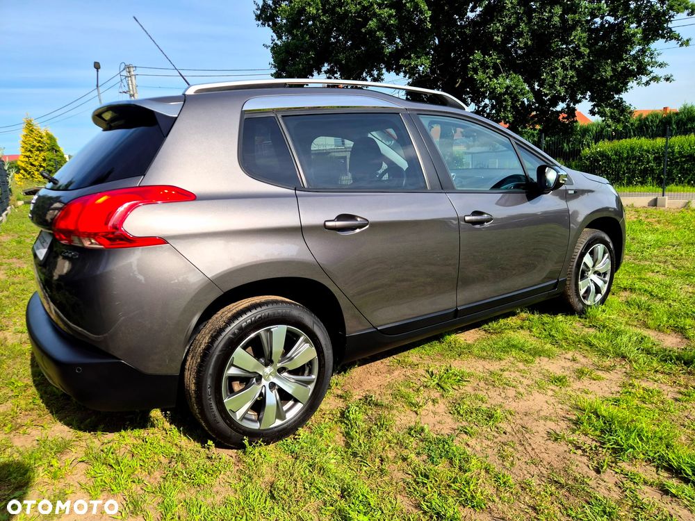Peugeot 2008 1.6 VTi Style - 11
