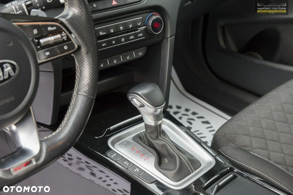 Kia ProCeed 1.5 T-GDI GT Line DCT - 24