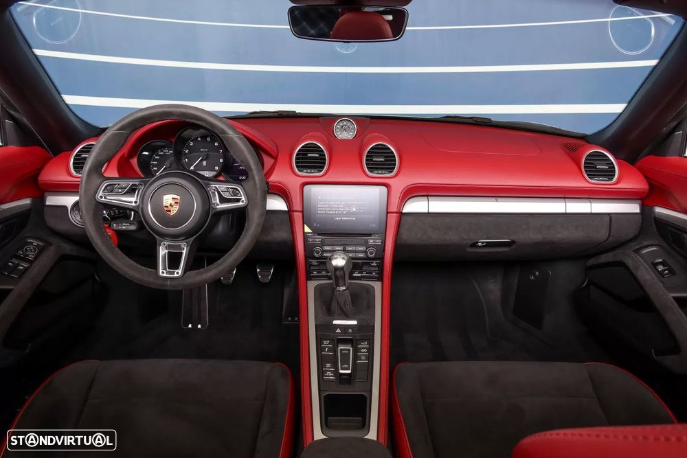 Porsche 718 Spyder Standard - 11