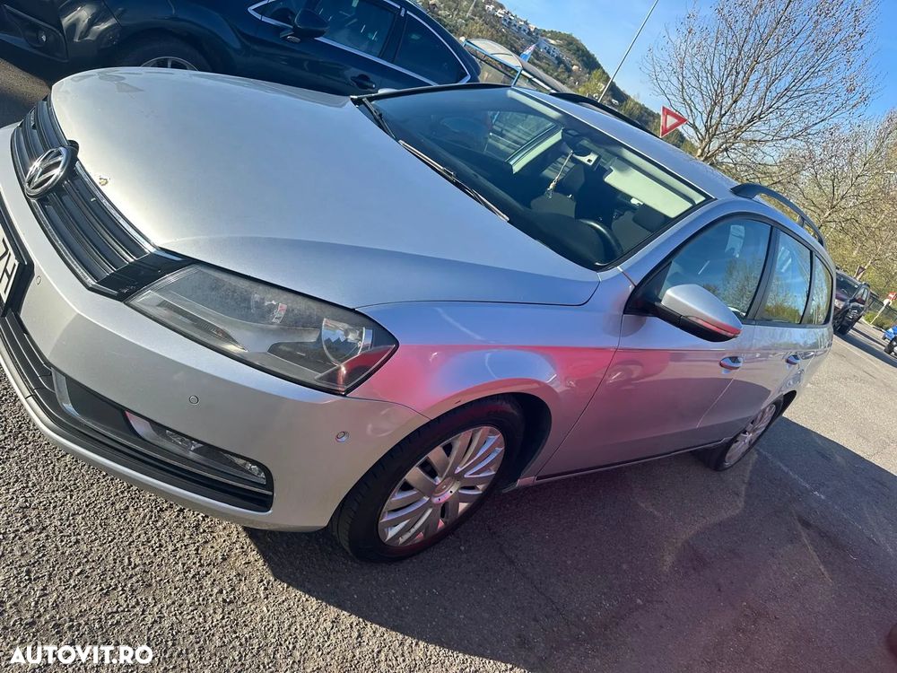 Volkswagen Passat 1.6 TDI BlueMotion Technology Comfortline - 5