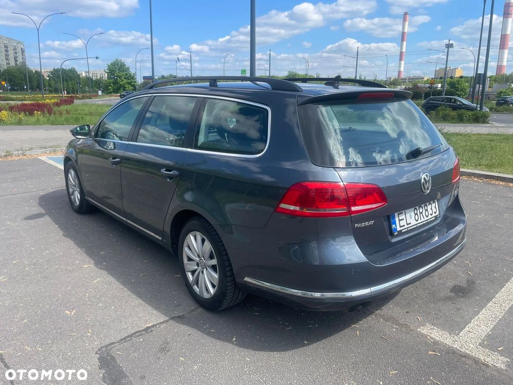 Volkswagen Passat 2.0 TDI Comfortline DSG - 3