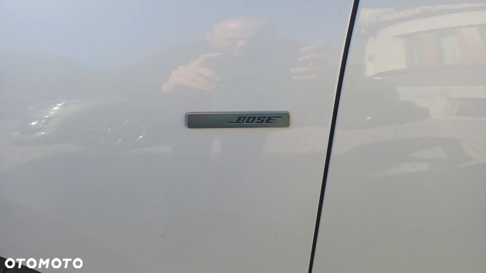 Renault Scenic ENERGY dCi 130 Start & Stop Euro 6 Bose Edition - 11