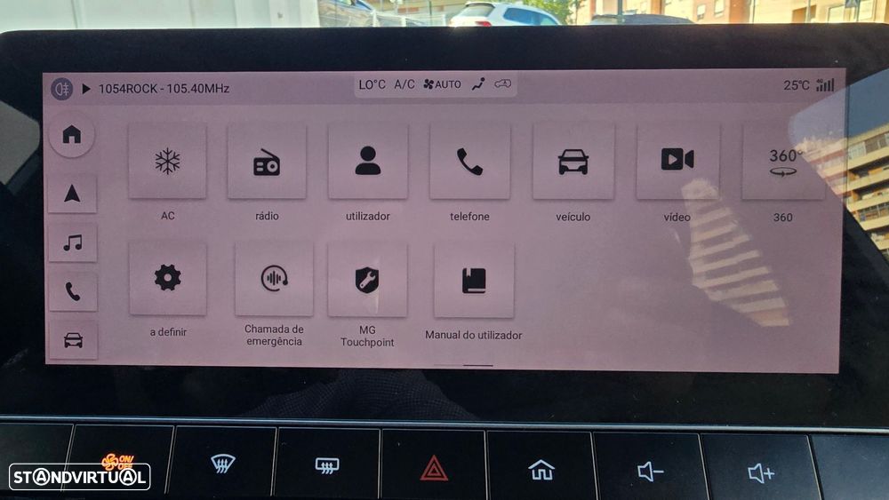 MG MG4 64 kWh Luxury - 24