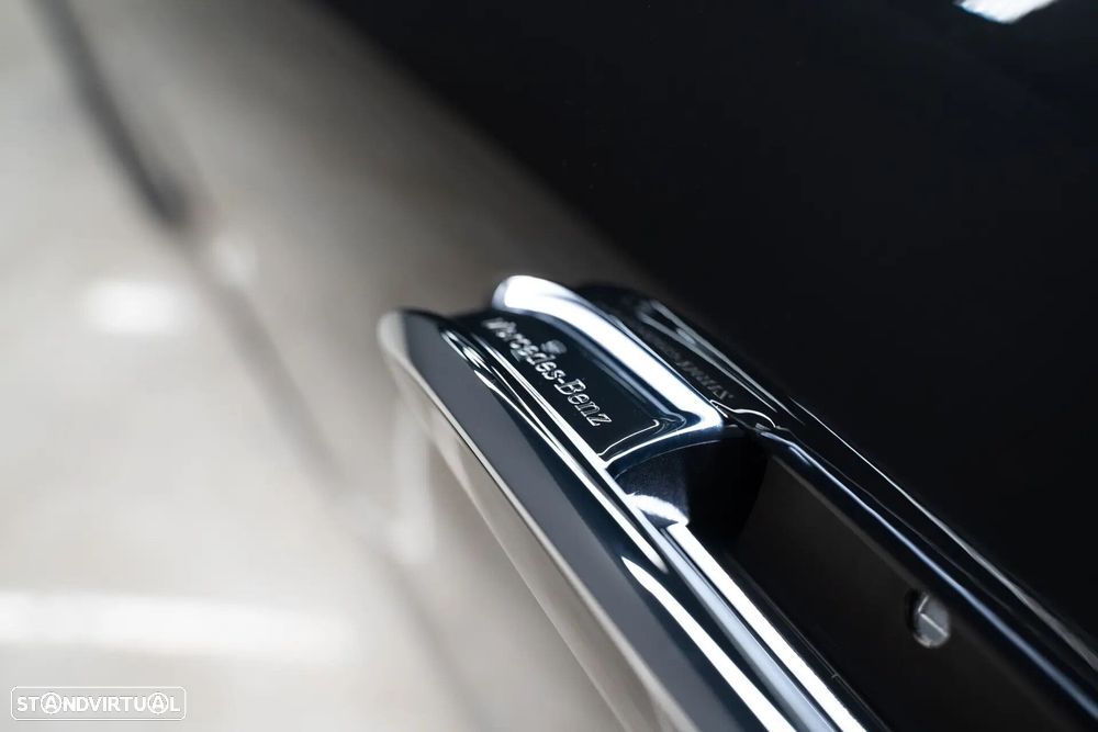 Mercedes-Benz E 300 - 53