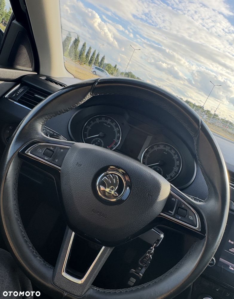 Skoda Octavia 2.0 TDI Ambition DSG - 16
