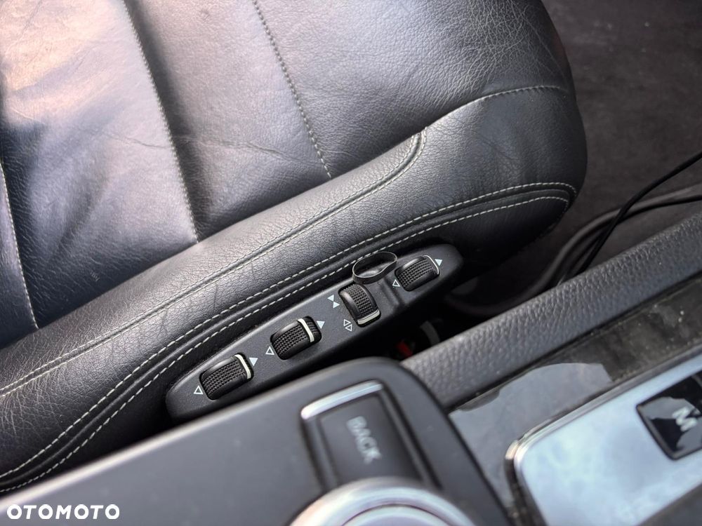 Mercedes-Benz Klasa E 350 BlueEffICIENCY - 24