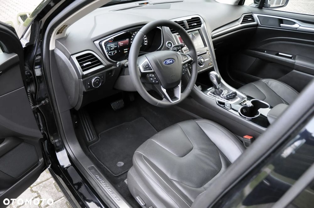 Ford Mondeo 2.0 TDCi Titanium PowerShift - 19