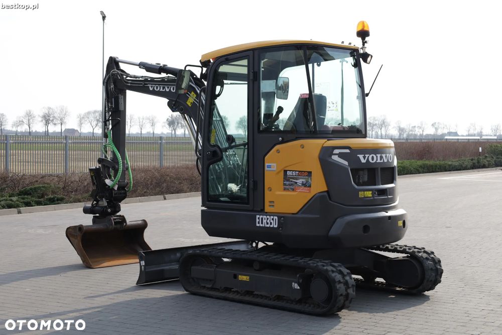 Volvo ECR35D - 10