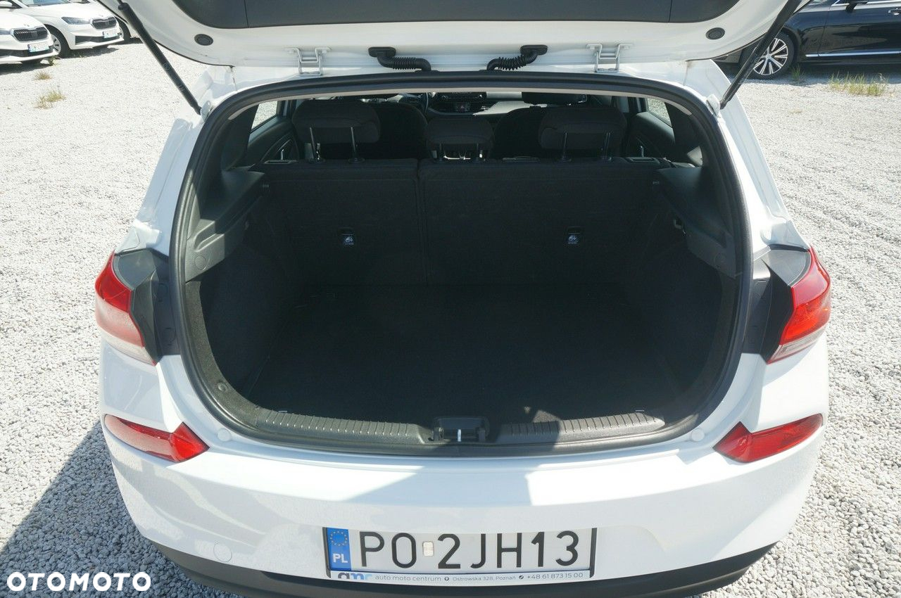 Hyundai i30 - 32