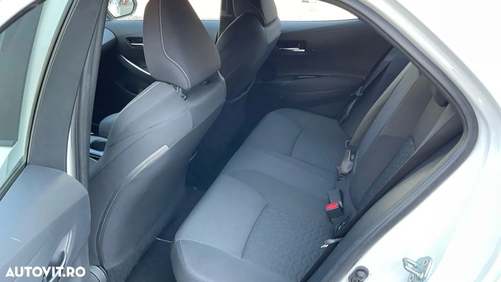 Toyota Corolla 1.8 HSD Dynamic - 36
