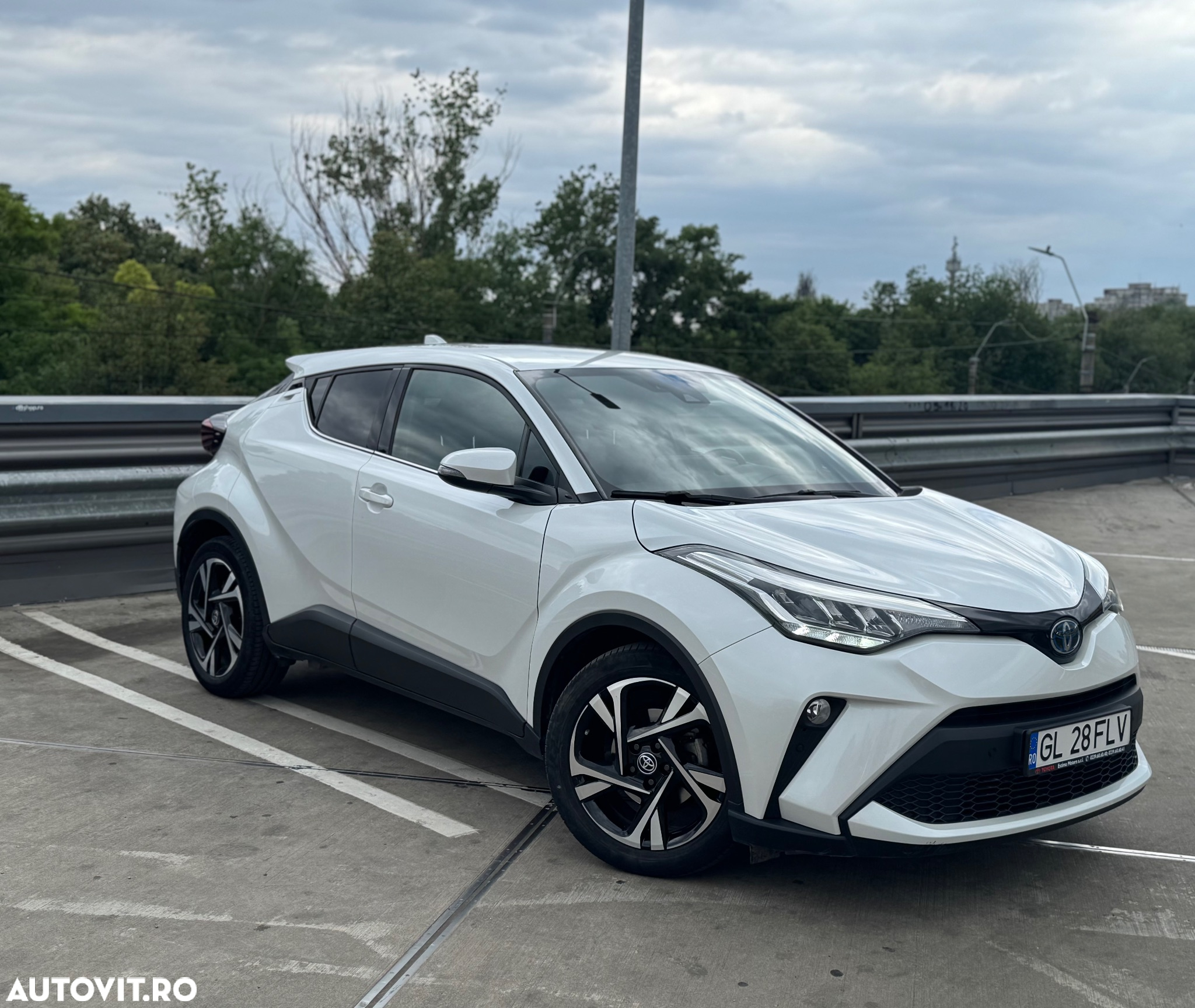 Toyota C-HR 1.8 HSD 122 CP 4x2 CVT C-ult Style - 11