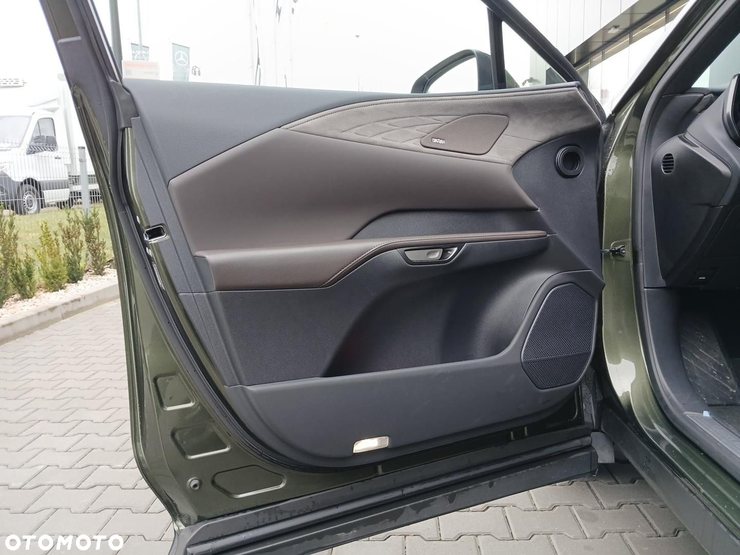 Lexus RX - 9