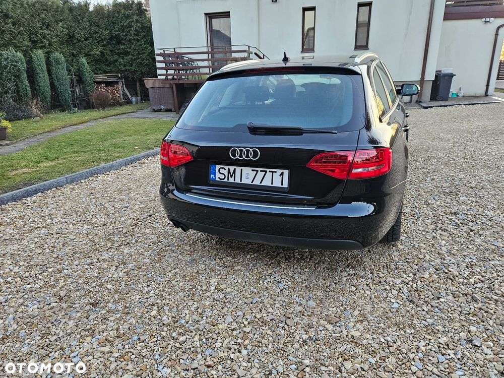 Audi A4 Avant 2.0 TDI - 8