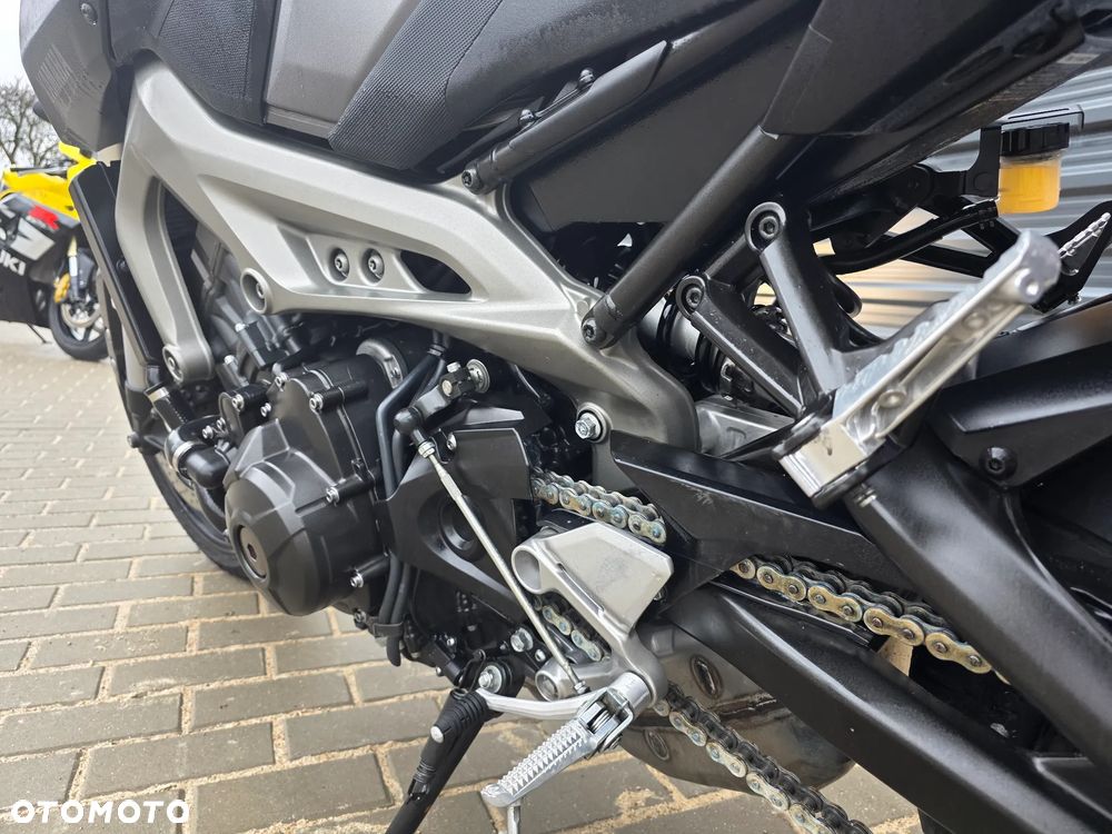 Yamaha MT - 30