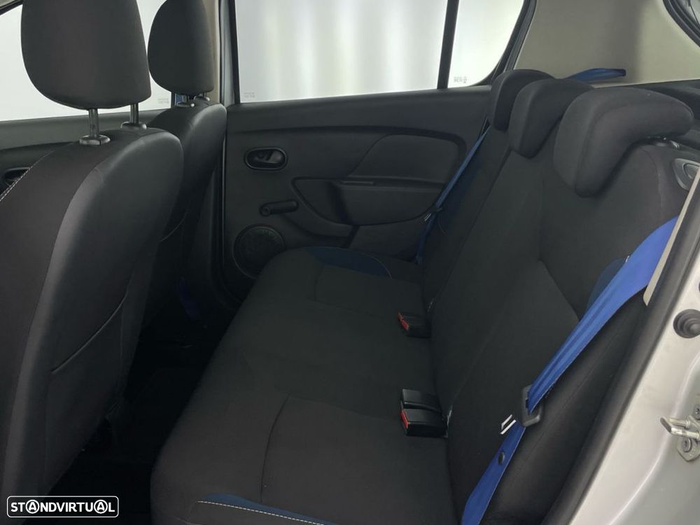 Dacia Sandero - 12