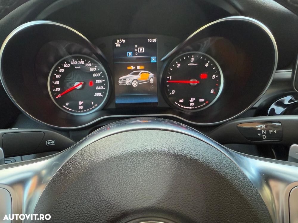 Mercedes-Benz GLC Coupe 300 d 4Matic 9G-TRONIC AMG Line - 36